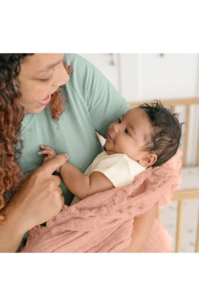 Crane Baby Ombré Cotton Muslin Blanket In Pink