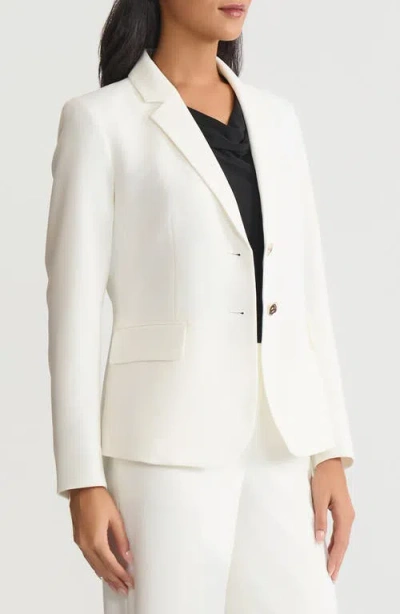 Kasper Two-button Blazer In White