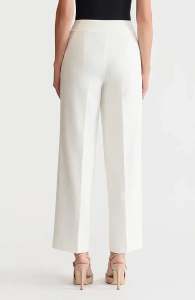 Kasper Flat Front Wide Leg Pants In White