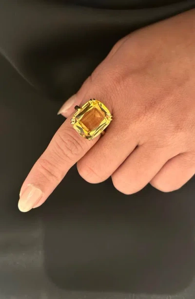 Goshwara Gossip Cushion Cut Cocktail Ring In Gold