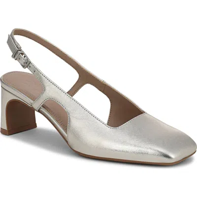 Naturalizer Wide Width Carmen Pump In Silver