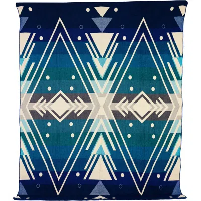 Purple Nest Design Yachana Collection Blanket In Blue