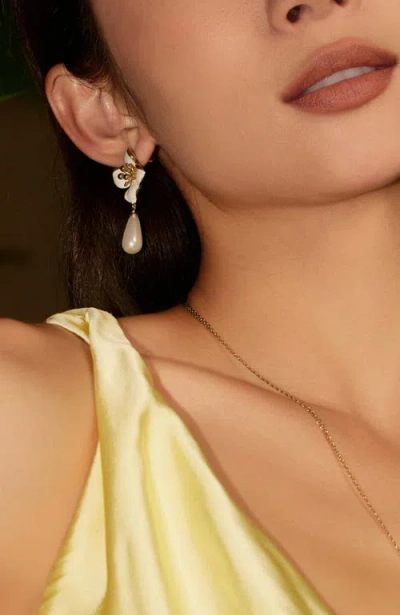 Rc Retro Chic Iris Blossom Pearl Earrings