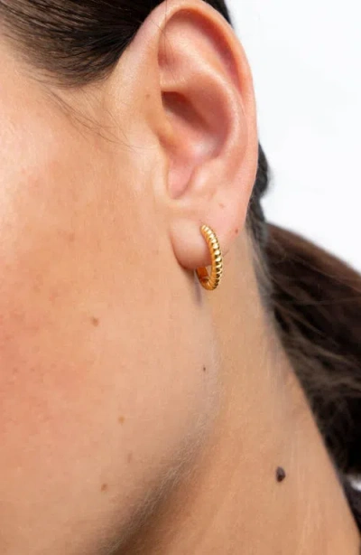 Dower & Hall Twist Huggie Hoops In Brown