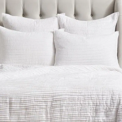 Elisabeth York Tess Dove Queen Quilt In White