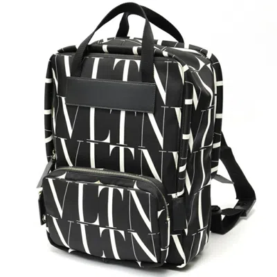 Pre-owned Valentino Garavani Nylon Backpack () In Multi