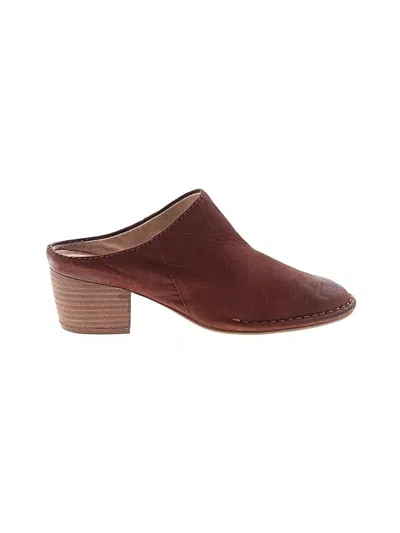 Pre-owned Clarks Mule/clog In Brown