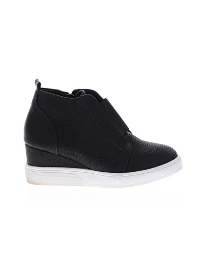 Pre-owned Journee Collection Sneakers In Black