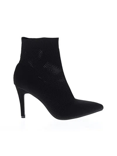 Pre-owned Mia Ankle Boots In Black