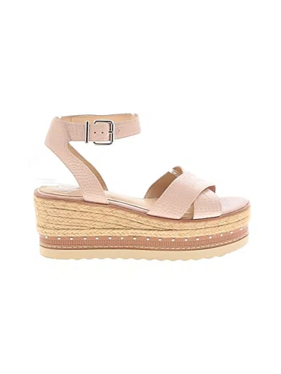 Pre-owned Vince Camuto Wedges In Pink