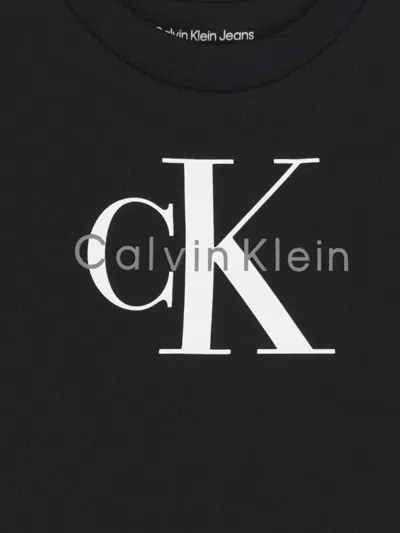 Calvin Klein Logo T-shirt In Black