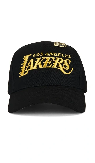 Mitchell & Ness Nba Lakers Pinned Gold Pro Snapback Hat In Black