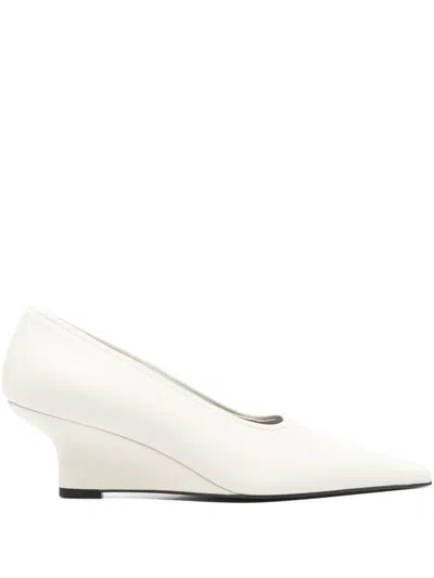 Totême Nappa Wedge Sharp Pumps In White