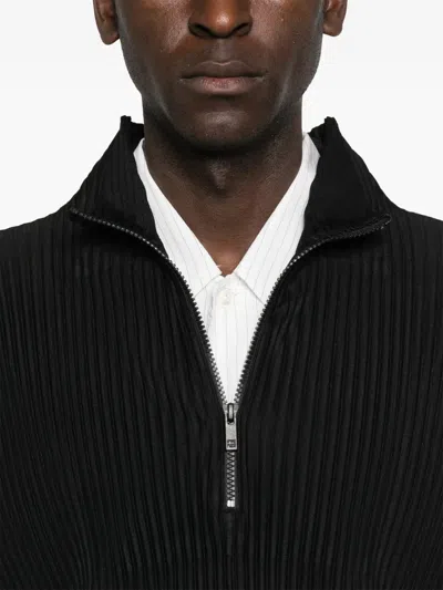 Issey Miyake Zip Pleated Top In Black