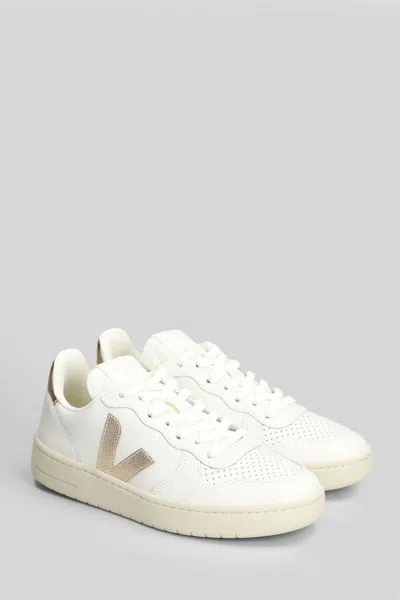 Veja V-10 Sneakers In White