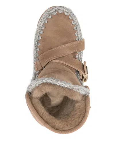 Mou Eskimo 18 Buckle Strap Boots In Brown