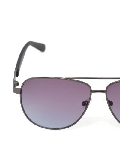 几何形镜框太阳眼镜