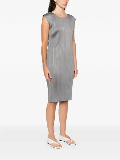 Issey Miyake Pleated Sleeveless Midi Dress In Multi