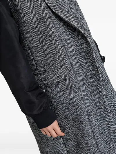 Gaëlle Herringbone Sleeve Coat In Gray