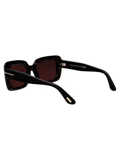 Tom Ford Squared Sunglasses Ft1318 52 E In Black