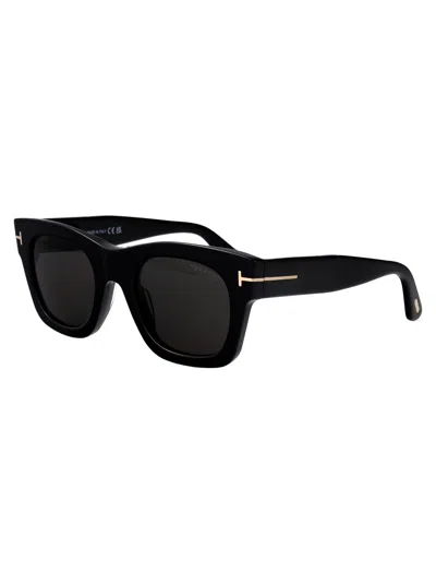 Tom Ford Squared Sunglasses Ft1314 01 A In Black