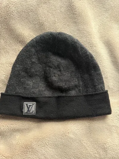 Pre-owned Louis Vuitton Beanie Hat In Black