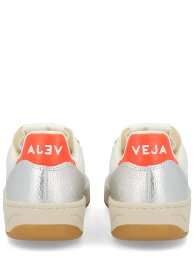 Veja Sneaker "v-10" In Silver