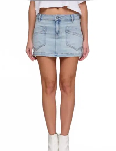 Hidden Peyton Patch Pockets Mini Skirt In Light Denim In Blue