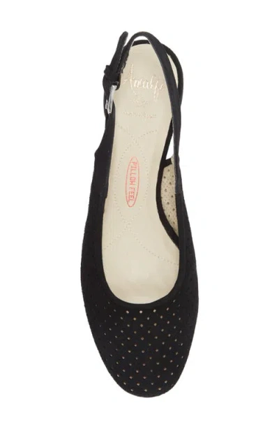 Amalfi By Rangoni Raphael Slingback Pump In Black