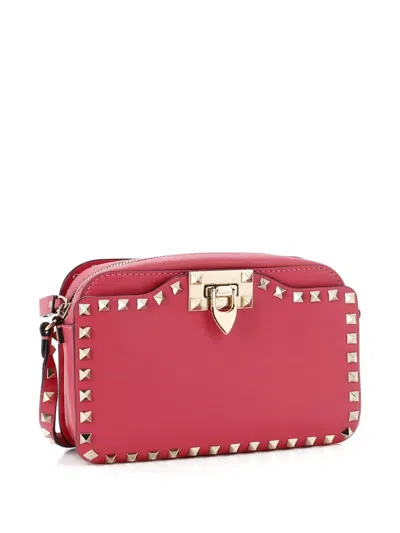 Pre-owned Valentino Garavani Rockstud Flip Lock Camera Leather Crossbody Bag In Pink
