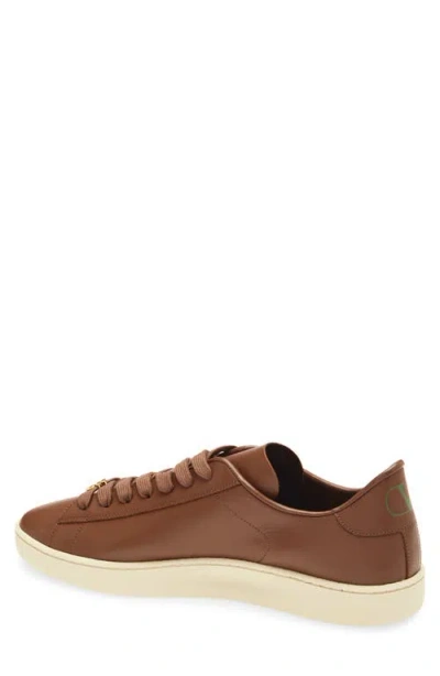 Valentino Garavani Royco Trainer In Nappa Calfskin In Tobacco