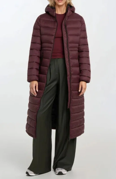 Noize Ivy Lightweight Long Puffer Coat In Red