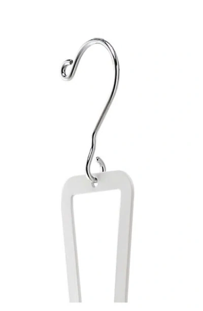 Yamazaki Cascading Storage Hooks In Transparent