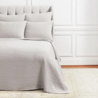 Elisabeth York Vance Oyster Silver 100% Cotton King Matelasse Bed Coverlet In Silver