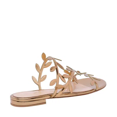 Gianvito Rossi Flavia Metallic Leather Slides In Gold