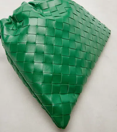 Bottega Veneta Intrecciato Small Leather Pouch In Green