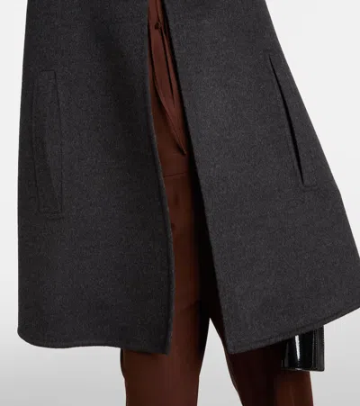 Gucci Reversible Wool Cape With Horsebit Detail In Black