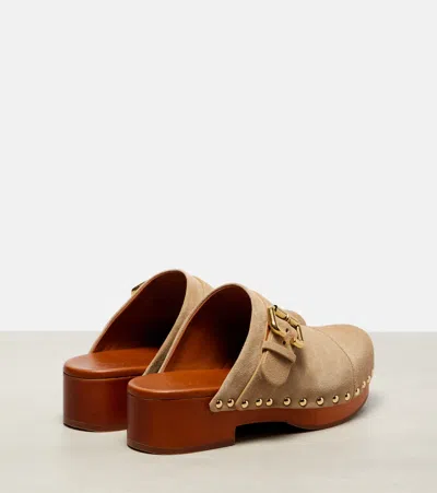Chloé Jeannette 40 Embellished Suede Clogs In Brown