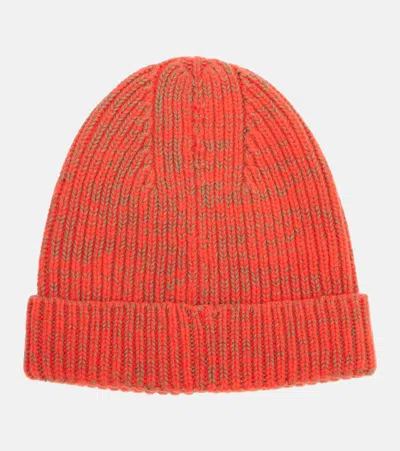 Jw Anderson Ribbed-knit Wool And Cotton Beanie In Red
