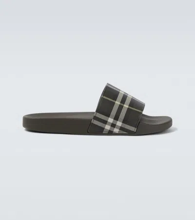 Burberry Men Dark Green Sandals With Check Motif On The Front In Rubber Man In Gray