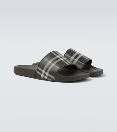 Burberry Men Dark Green Sandals With Check Motif On The Front In Rubber Man In Gray