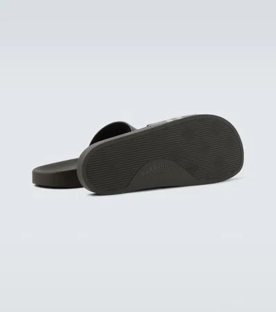 Burberry Men Dark Green Sandals With Check Motif On The Front In Rubber Man In Gray
