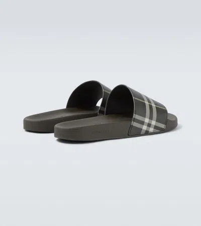 Burberry Men Dark Green Sandals With Check Motif On The Front In Rubber Man In Gray