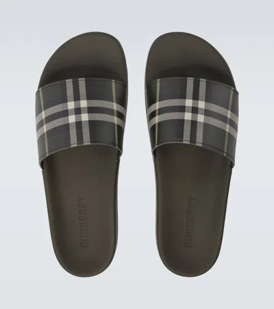 Burberry Men Dark Green Sandals With Check Motif On The Front In Rubber Man In Gray
