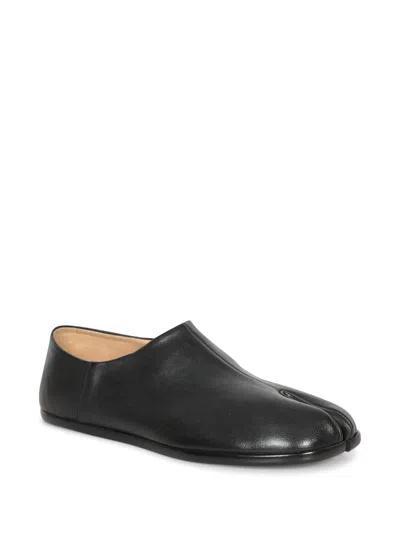 Maison Margiela Smooth Leather Loafers With Split-toe Design In Black