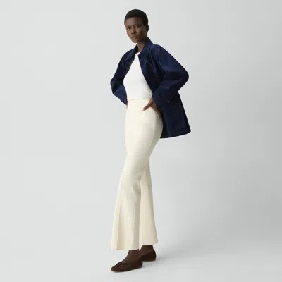 Theory Kick Pant In Crepe Knit In White