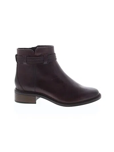 Pre-owned Clarks Ankle Boots In Burgundy
