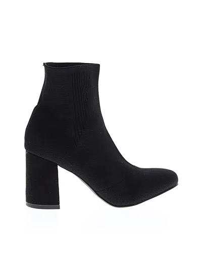 Pre-owned Mia Ankle Boots In Black