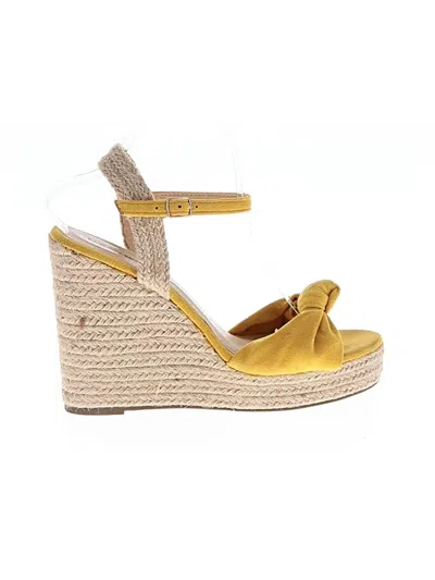Pre-owned Fashion Nova Wedges In Yellow