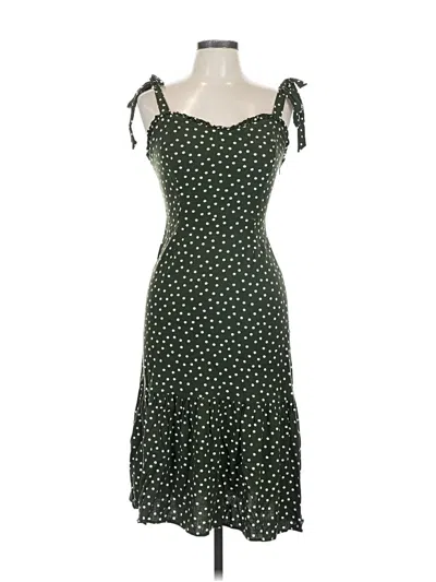 Pre-owned Isalis Casual Dress In Green